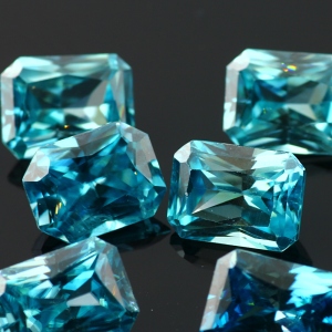 Joopy Gems octagon blue zircon, 7-9mm