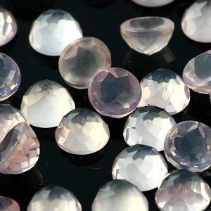 Joopy Gems 6mm rose cut rose quartz