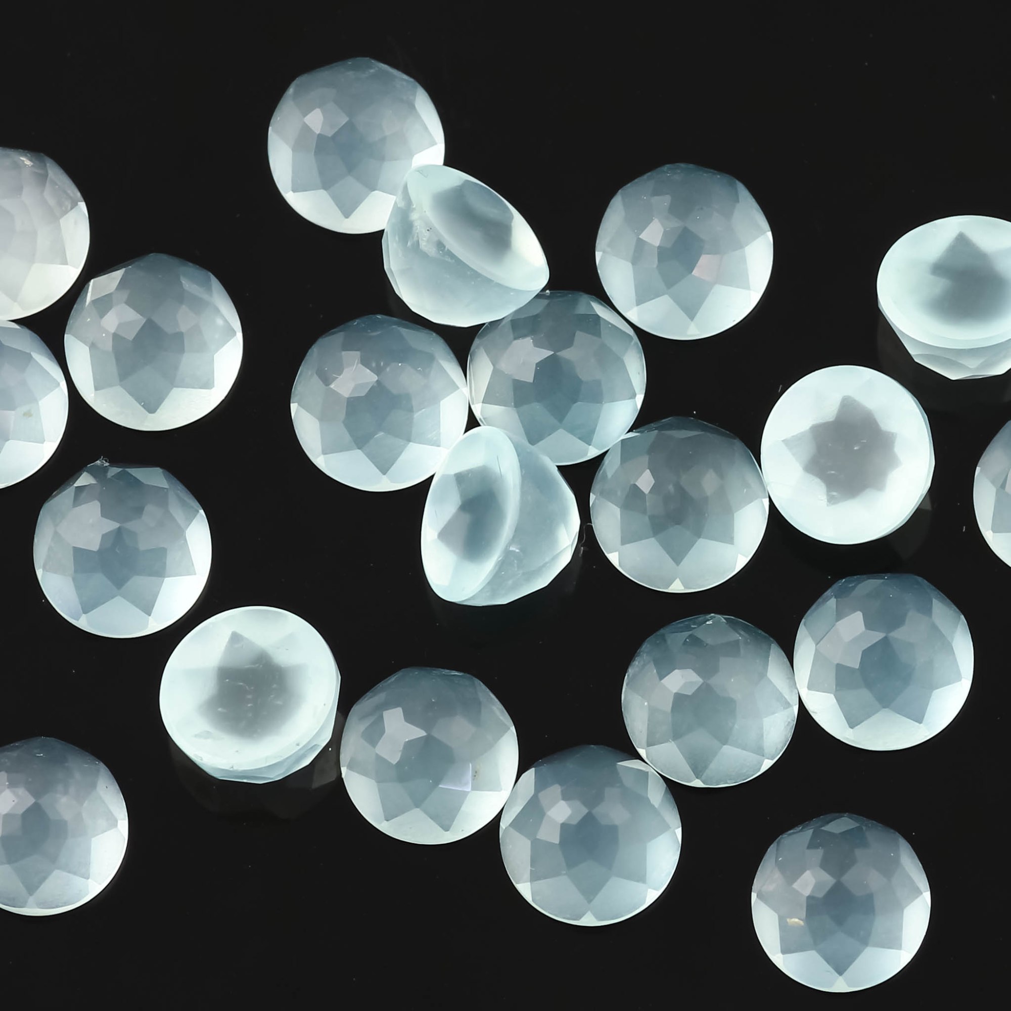Joopy Gems Aquamarine Rose Cabochon