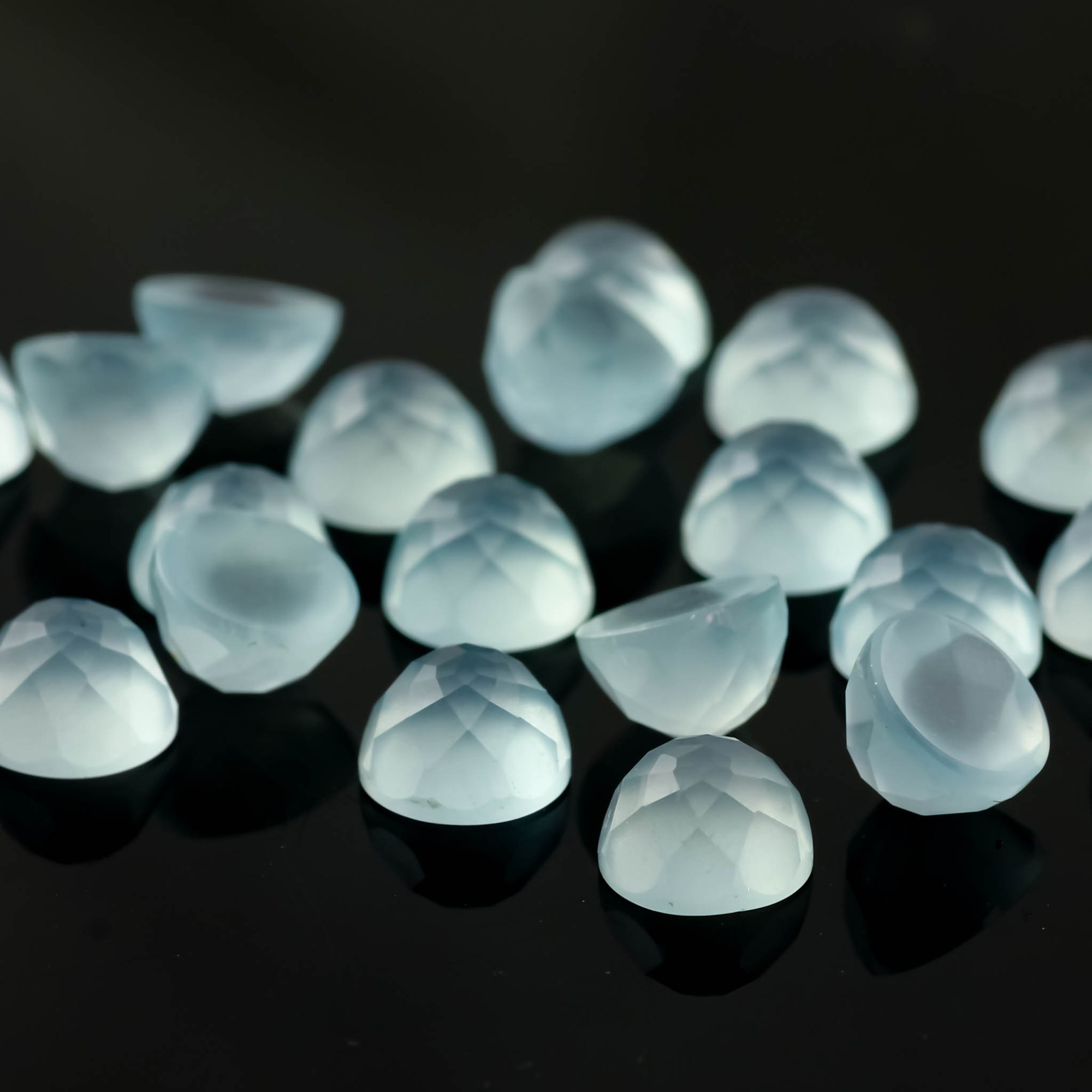 Joopy Gems Aquamarine Rose Cabochon