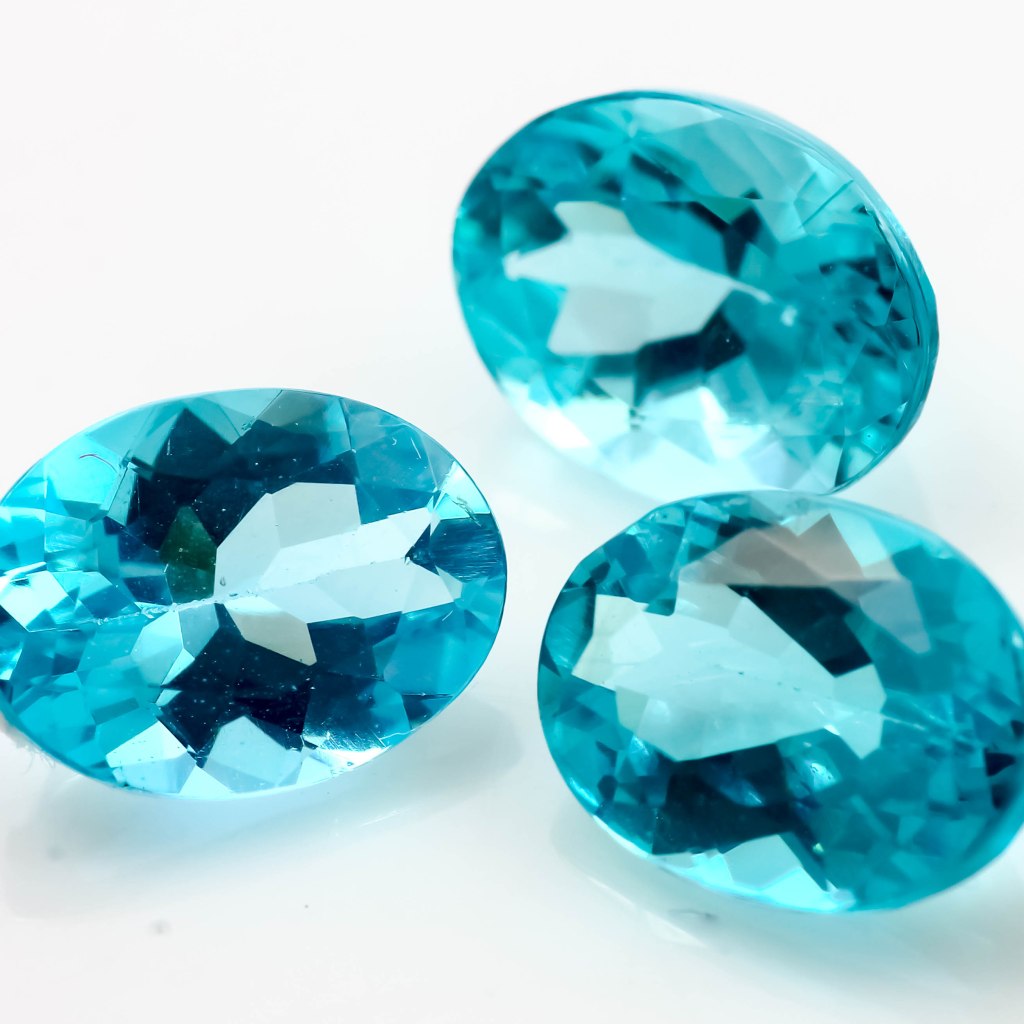 Apatite Mixed Cut Gemstone 8x6mm Oval